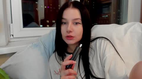 Snapshot of alinegreeeen chatting on December 22, 2024, 11:11 am Aline Greeeen online show from December 22, 2024, 11:11 am