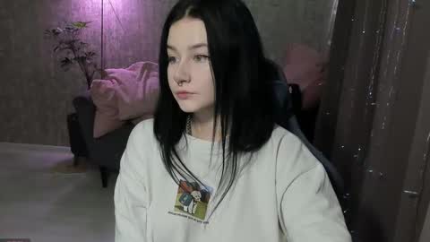 Snapshot of alinegreeeen chatting on September 18, 2025, 8:38 am Aline Greeeen online show from September 18, 2025, 8:38 am