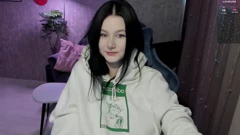 Snapshot of alinegreeeen chatting on January 11, 2026, 6:07 am Aline Greeeen online show from January 11, 2026, 6:07 am