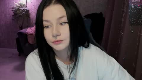 Snapshot of alinegreeeen chatting on February 9, 2026, 2:37 am Aline Greeeen online show from February 9, 2026, 2:37 am