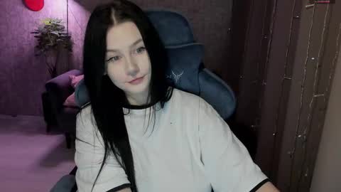 Snapshot of alinegreeeen chatting on February 23, 2026, 10:45 am Aline Greeeen online show from February 23, 2026, 10:45 am