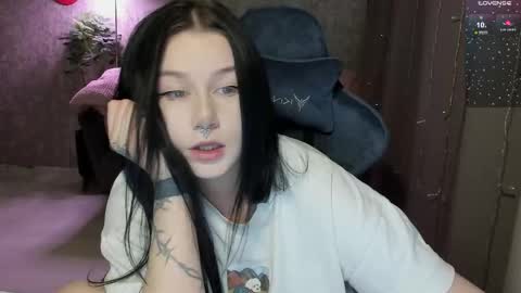 Snapshot of alinegreeeen chatting on February 26, 2026, 3:22 pm Aline Greeeen online show from February 26, 2026, 3:22 pm