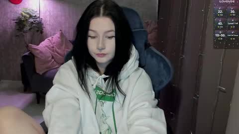 Snapshot of alinegreeeen chatting on February 28, 2026, 7:53 am Aline Greeeen online show from February 28, 2026, 7:53 am