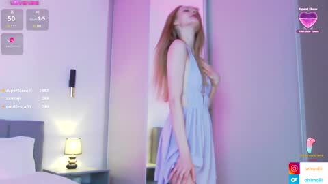 Snapshot of alis_molli chatting on January 20, 2025, 9:43 pm Alisa but you can call me Molli online show from January 20, 2025, 9:43 pm