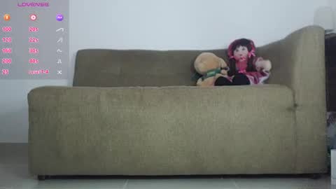 Alejandra online show from September 24, 2025, 6:06 am