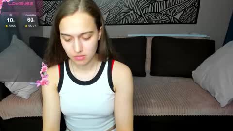 alisa__kelly online show from November 28, 2025, 2:25 am