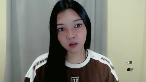 Shanti xhey online show from March 3, 2025, 7:21 am