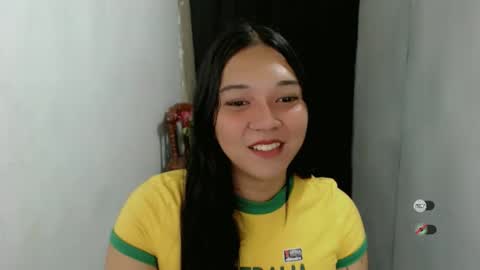 Shanti xhey online show from September 19, 2025, 1:56 pm