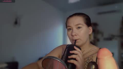 alisa_u online show from February 1, 2026, 7:34 pm