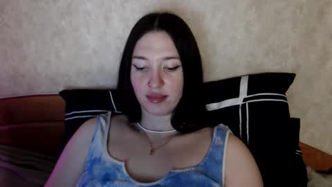 alisaadoll online show from January 13, 2026, 1:27 pm