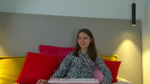 Snapshot of alisaalarie chatting on May 8, 2026, 6:41 am Alisa online show from May 8, 2026, 6:41 am
