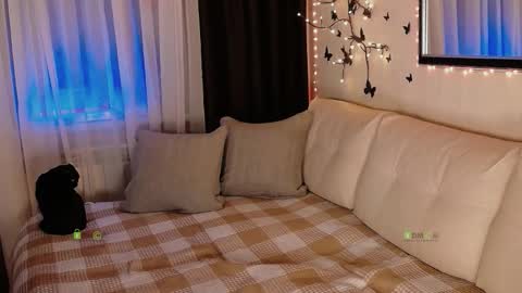 Snapshot of alisabo chatting on February 28, 2026, 2:01 am Alice online show from February 28, 2026, 2:01 am