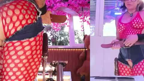 Snapshot of aliseparker chatting on September 24, 2025, 10:02 pm aliseparker online show from September 24, 2025, 10:02 pm