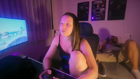 alisha_jonson online show from May 12, 2026, 10:18 pm