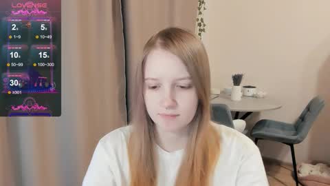 Alya online show from September 22, 2025, 4:09 pm