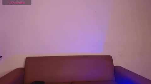 alisha_lims online show from September 29, 2025, 2:00 pm