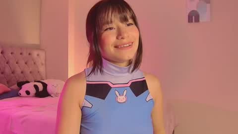 alisha_olsen_ online show from September 11, 2025, 4:56 am