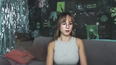 alishakelly online show from November 2, 2025, 5:32 am