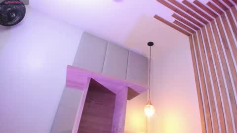           online show from March 3, 2025, 3:53 pm