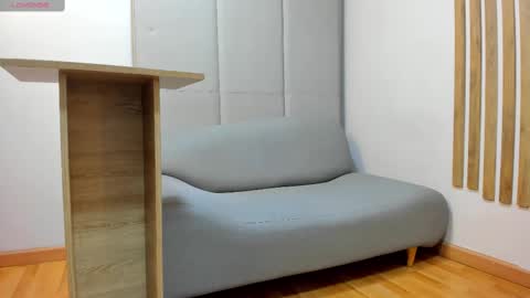           online show from November 24, 2025, 12:16 pm