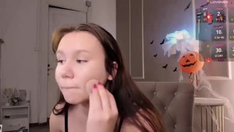 Alisia online show from October 18, 2025, 9:21 am