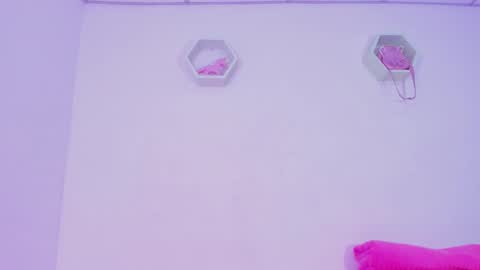 Alisia online show from December 10, 2024, 2:16 am