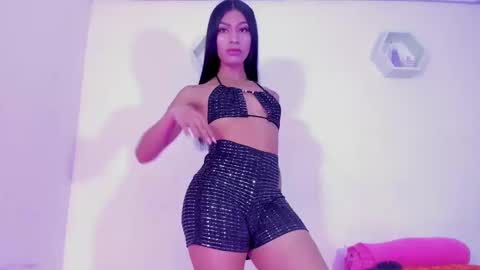 Alisia online show from December 29, 2024, 3:24 pm