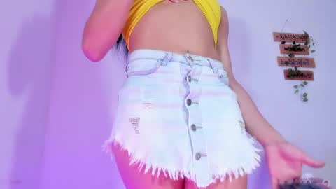 Alisia online show from November 26, 2025, 3:51 am