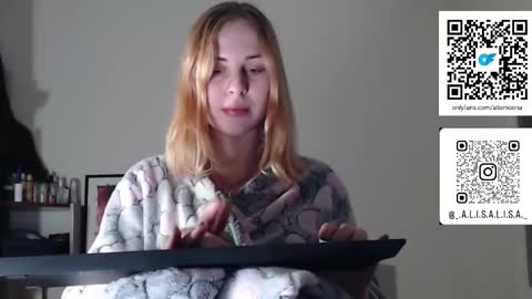 Alisa online show from December 18, 2025, 10:05 pm