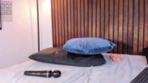 A L I S O N  online show from January 23, 2025, 1:41 am