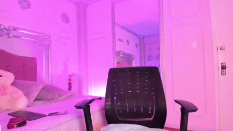 Alison Fishert online show from February 24, 2025, 12:05 pm