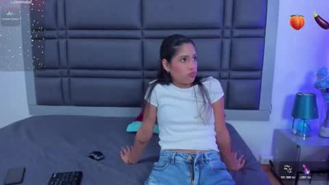 Aliss and Aron online show from November 22, 2025, 11:42 am