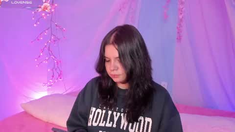 Snapshot of alissa_cute1 chatting on July 12, 2026, 3:52 am Mia online show from July 12, 2026, 3:52 am