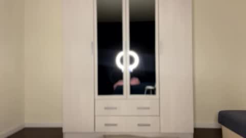 Alissa online show from October 11, 2025, 6:28 pm