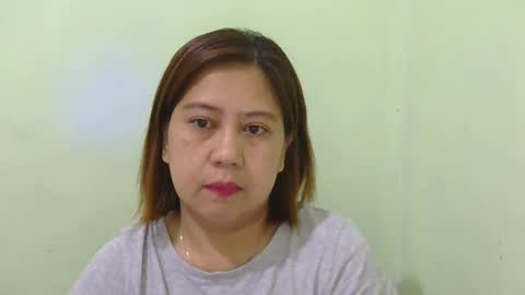 alissalove18 online show from January 28, 2025, 8:14 am