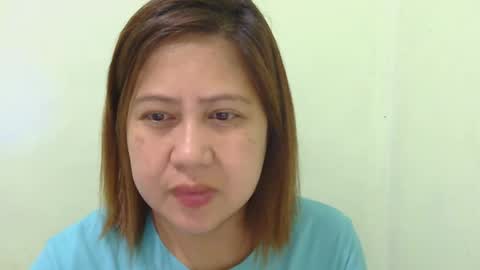 alissalove18 online show from February 12, 2025, 11:07 am