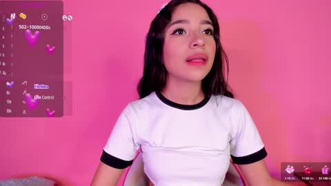 Snapshot of alissarose_ chatting on January 14, 2025, 11:05 pm Mara Isabel online show from January 14, 2025, 11:05 pm