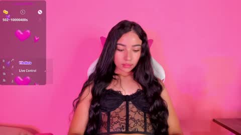 Snapshot of alissarose_ chatting on February 4, 2025, 11:06 pm Mara Isabel online show from February 4, 2025, 11:06 pm