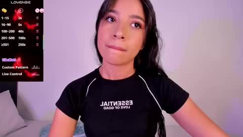 Snapshot of alissarose_ chatting on September 21, 2025, 8:32 pm Mara Isabel online show from September 21, 2025, 8:32 pm