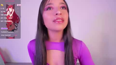 Snapshot of alissarose_ chatting on October 10, 2025, 11:37 pm Mara Isabel online show from October 10, 2025, 11:37 pm