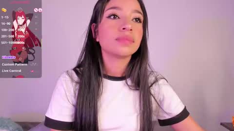 Snapshot of alissarose_ chatting on October 22, 2025, 9:36 pm Mara Isabel online show from October 22, 2025, 9:36 pm