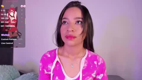 Snapshot of alissarose_ chatting on November 6, 2025, 5:41 am Mara Isabel online show from November 6, 2025, 5:41 am