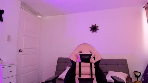 iraide online show from February 2, 2025, 1:52 pm