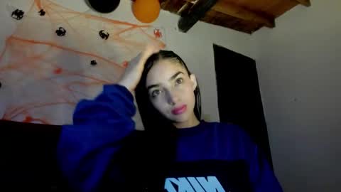 Alisson369  online show from October 21, 2025, 10:16 am