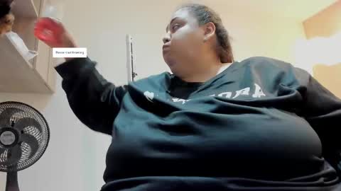 Alisson online show from December 22, 2025, 11:18 am