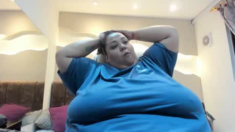 Alisson online show from March 25, 2026, 11:27 am