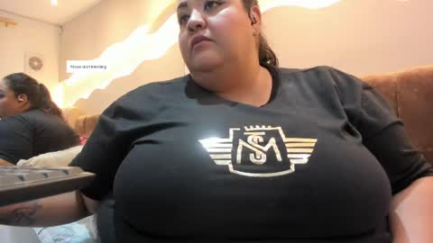 Alisson online show from April 23, 2026, 12:29 pm