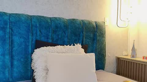 alisson_fox69 online show from November 6, 2025, 1:39 am