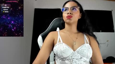 Alisson hoffman05 online show from January 14, 2025, 4:04 am