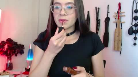 Alisson Beckett online show from April 11, 2026, 11:42 pm